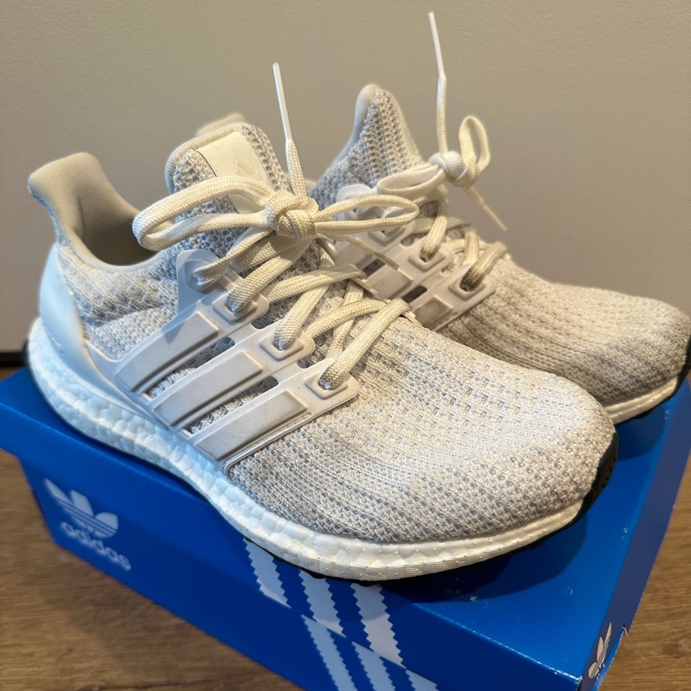 Adidas Ultraboost White Running Shoes Women size 6